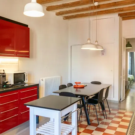 Center Of Gracia By Maison Pinata Apartman Barcelona